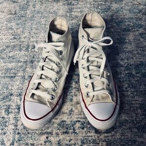 Converse Chuck 70 High Top in Parchment Women’s size 8